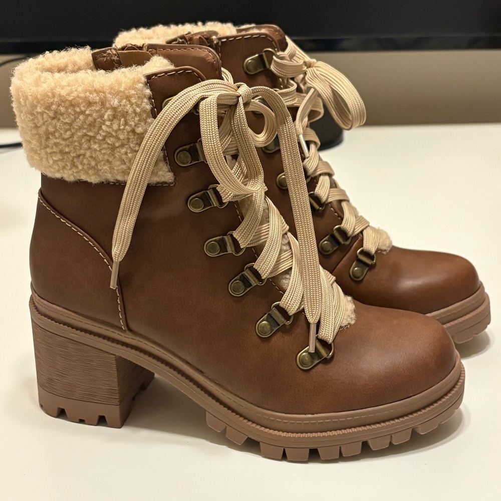 Tami Brown Fleece Lace Up Booties - Picture 3 of 5